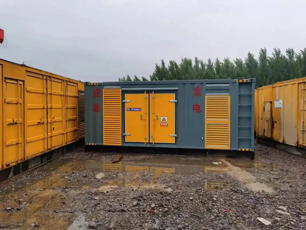 原阳柴油发电机如何判断干式空气滤清器是否需要更换?